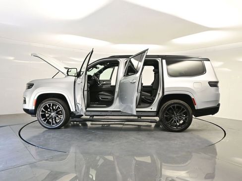 Used 2024 Jeep Grand Wagoneer Series II w/ Quick Order Packagew 28T AWD/4WD image 42