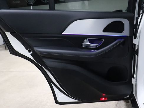 Used 2024 Mercedes-Benz GLE 450e 4MATIC image 13