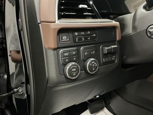 New 2026 Chevrolet Tahoe High Country AWD/4WD image 11