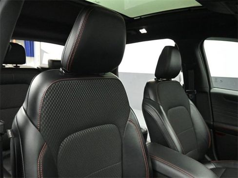 Used 2024 Ford Escape ST-Line w/ Tech Pack #1 image 29