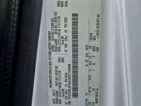 Used 2016 Ford E-350 and Econoline 350 Super Duty image 23