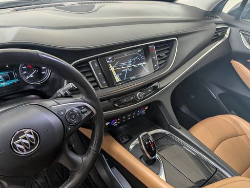 Used 2018 Buick Enclave Premium w/ Experience Buick Package AWD/4WD image 12