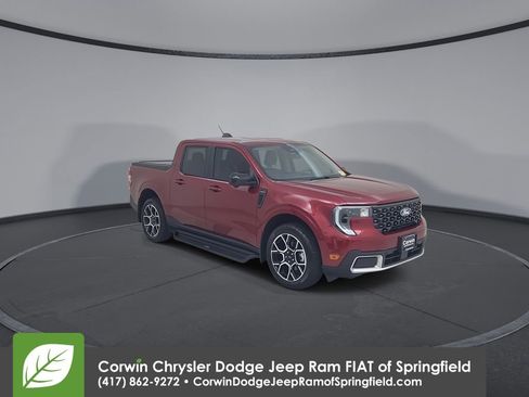 Used 2025 Ford Maverick Lariat image 3