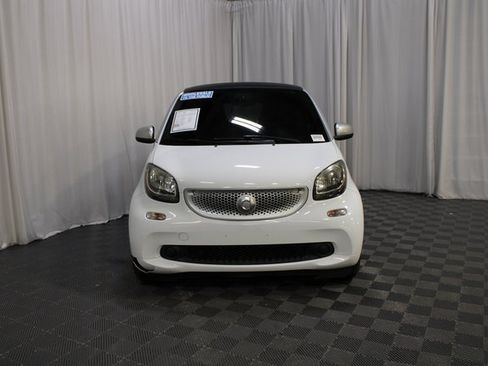 Used 2016 smart fortwo passion image 24