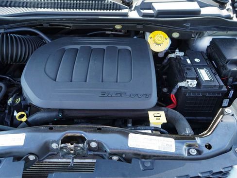 Used 2019 Dodge Grand Caravan GT FWD image 35