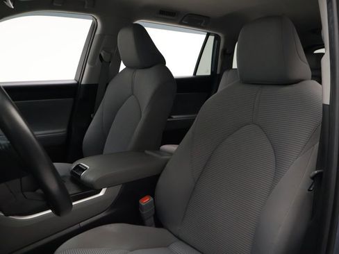 Certified 2024 Toyota Grand Highlander AWD image 13