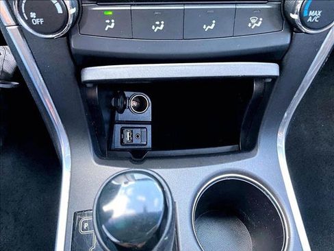 Used 2017 Toyota Camry SE FWD image 23