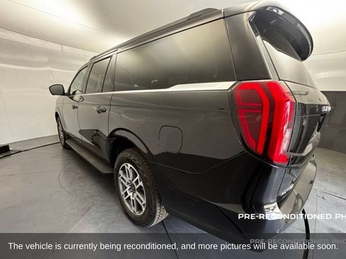 Used 2025 Ford Expedition Max Active AWD/4WD image 8