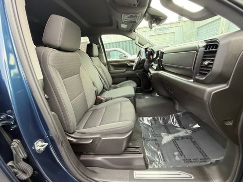 Used 2022 Chevrolet Silverado 1500 LT AWD/4WD image 25