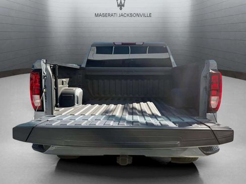 Used 2024 GMC Sierra 1500 Elevation image 17