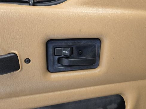 Used 1997 Jeep Wrangler SE AWD/4WD image 15