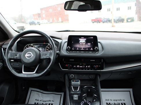 Certified 2021 Nissan Rogue SL image 16