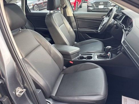 Used 2020 Volkswagen Jetta SEL image 9