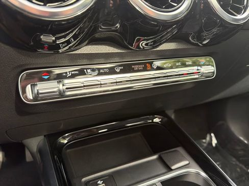 Used 2026 Mercedes-Benz GLB 250 4MATIC image 34