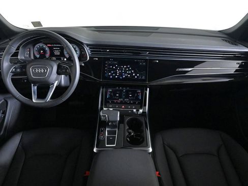 Used 2025 Audi Q8 Premium w/ Convenience Package AWD/4WD image 9