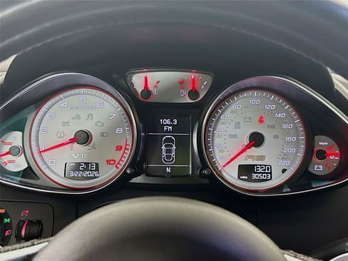 Used 2012 Audi R8 V10 image 3