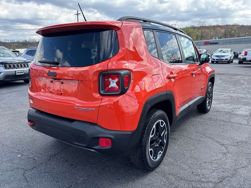 Used 2016 Jeep Renegade Trailhawk w/ Cold Weather Group image 7