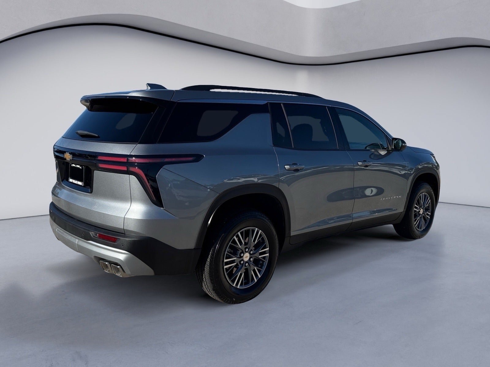 Used 2026 Chevrolet Traverse LT FWD image 5