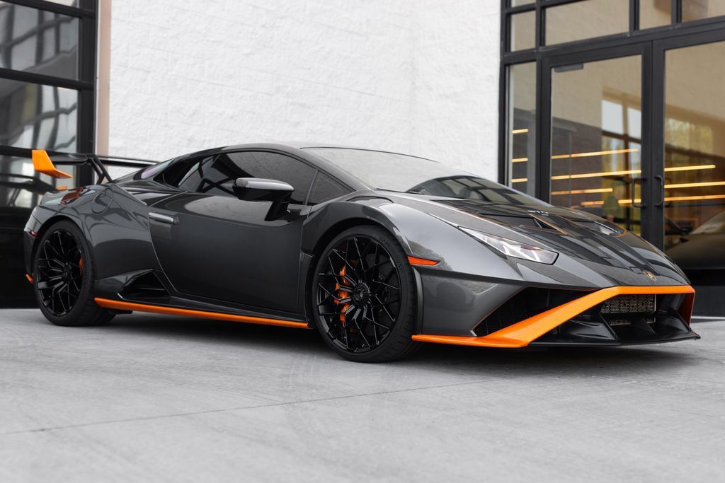 Used 2023 Lamborghini Huracan STO RWD image 1