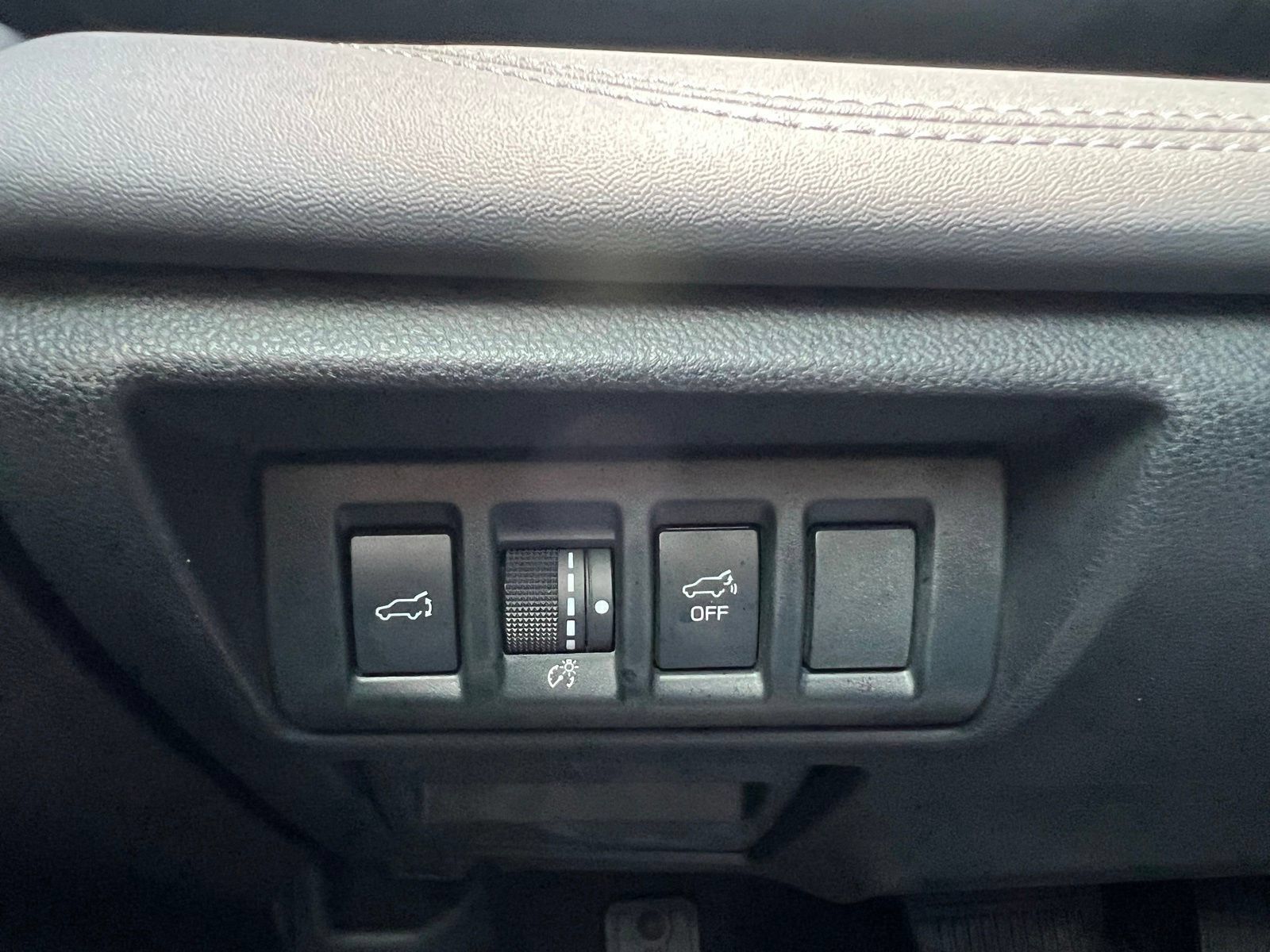 Used 2024 Subaru Outback Limited AWD/4WD image 41