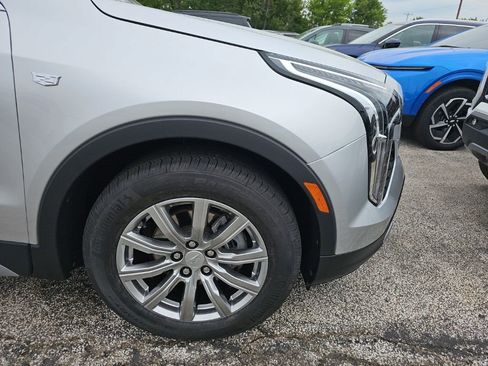 Used 2020 Cadillac XT4 Premium Luxury w/ Cold Weather Package AWD/4WD image 16