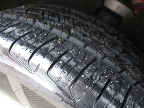 Used 2024 Chevrolet Malibu LT image 12