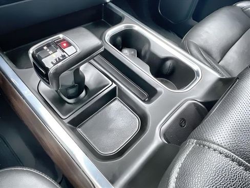 Certified 2022 GMC Sierra 1500 SLT w/ SLT Premium Package image 17