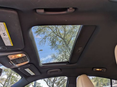 Used 2011 Dodge Charger R/T image 23