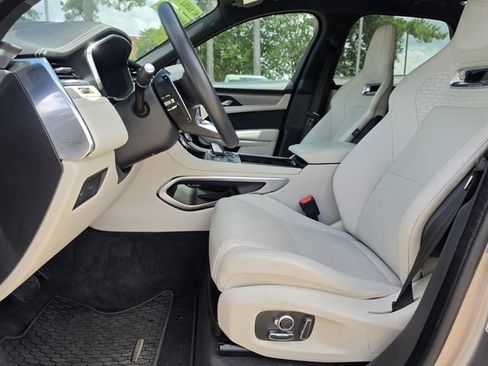 Used 2025 Jaguar F-PACE R-Dynamic S AWD/4WD image 12