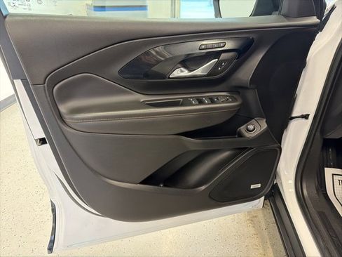 Used 2022 GMC Terrain AT4 w/ Infotainment Package II image 43