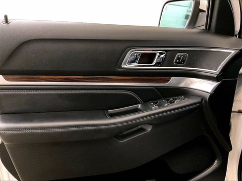 Used 2017 Ford Explorer Limited w/ Equipment Group 301A image 22