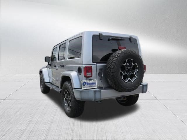 Used 2017 Jeep Wrangler Unlimited Sahara w/ Dual Top Group AWD/4WD image 5
