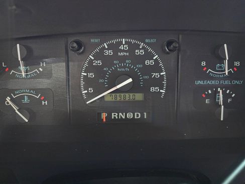 Used 1993 Ford E-150 and Econoline 150 image 13