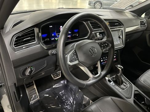 Used 2023 Volkswagen Tiguan SE R-Line FWD image 14