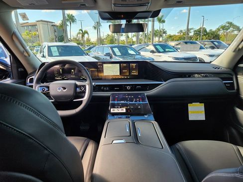 New 2026 INFINITI QX80 Pure image 11