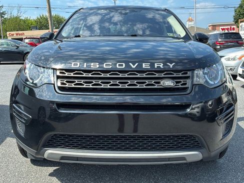 Used 2018 Land Rover Discovery Sport SE image 2