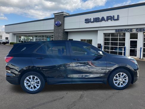 Used 2020 Chevrolet Equinox LS w/ LS Convenience Package image 8