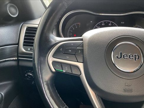 Used 2019 Jeep Grand Cherokee Limited AWD/4WD image 16