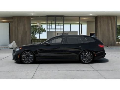 New 2027 BMW M5 Touring AWD/4WD image 4