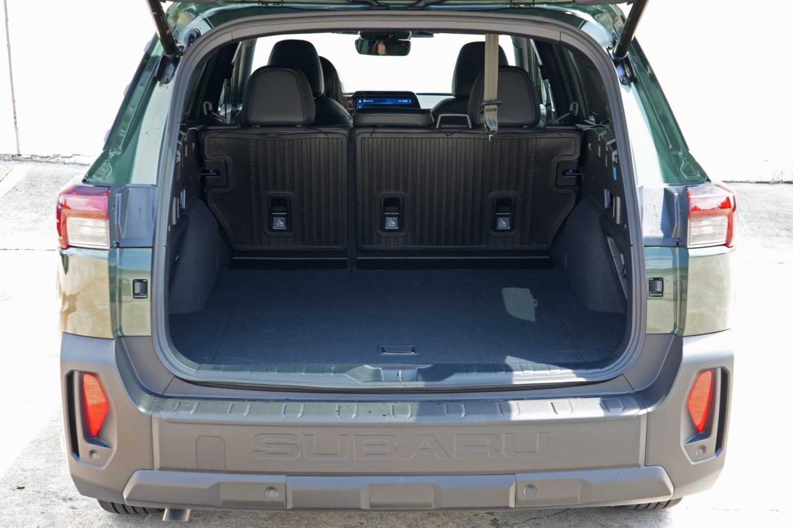 Used 2026 Subaru Outback Limited AWD/4WD image 10