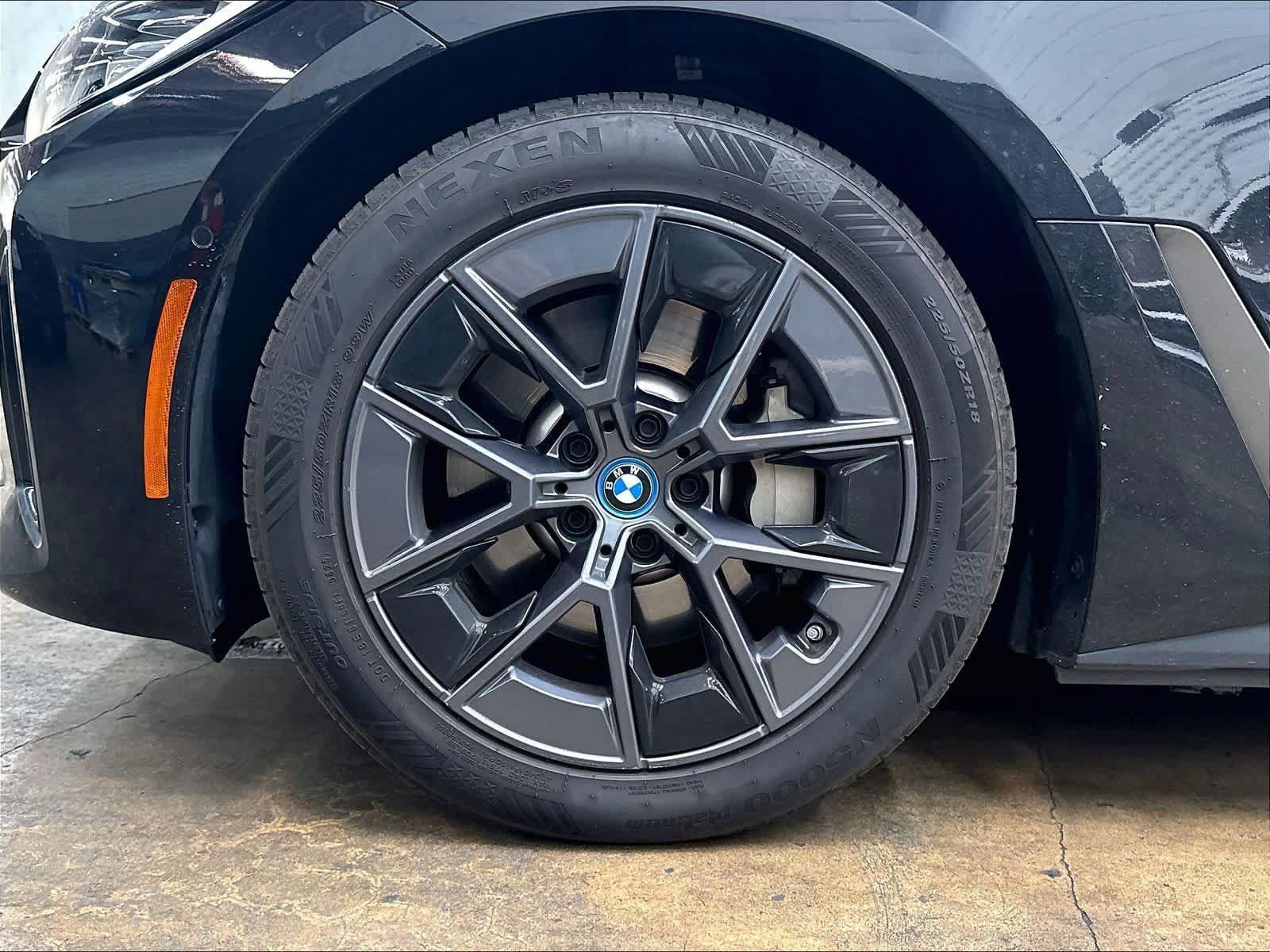 Used 2023 BMW i4 eDrive40 w/ Premium Package RWD image 12
