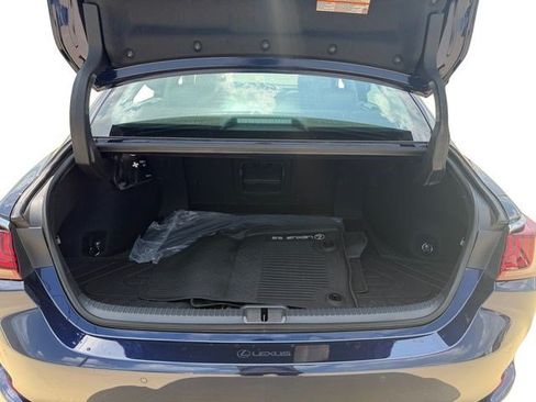 Used 2025 Lexus ES 350 w/ Premium Package FWD image 18