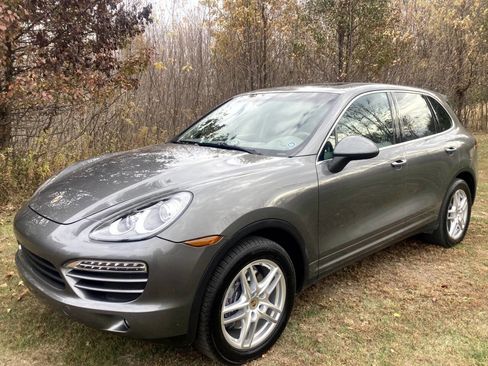 Used 2014 Porsche Cayenne image 6