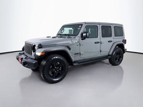 Used 2023 Jeep Wrangler Unlimited Sahara AWD/4WD image 3