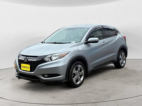 Used 2017 Honda HR-V EX image 1