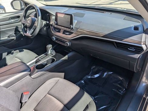 Used 2023 Nissan Altima 2.5 SV image 13