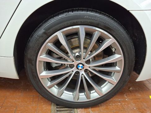 Certified 2023 BMW 530i xDrive w/ Premium Package image 6