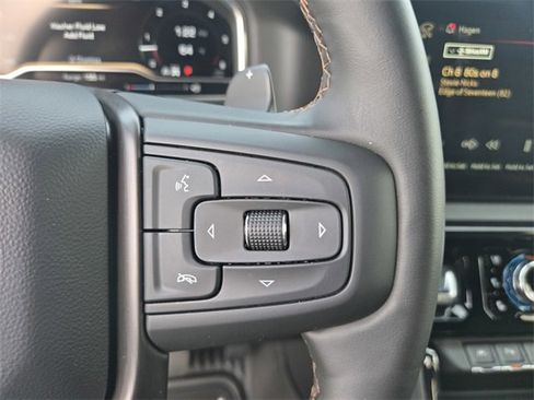 Used 2025 GMC Sierra 1500 AT4 image 25