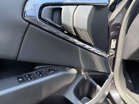 Used 2025 BMW X3 xDrive30i w/ Convenience Package image 24