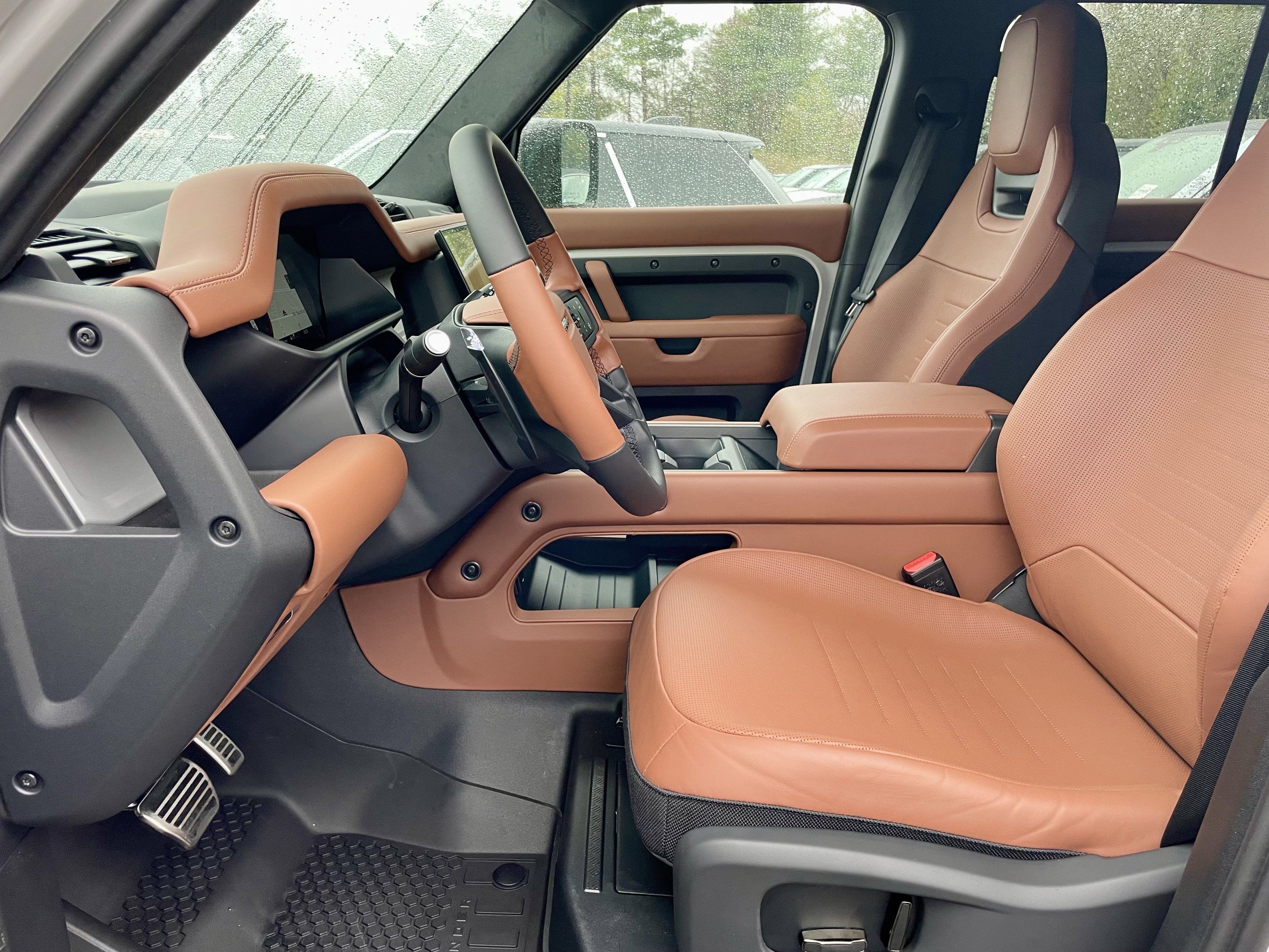 New 2026 Land Rover Defender 110 OCTA AWD/4WD image 14